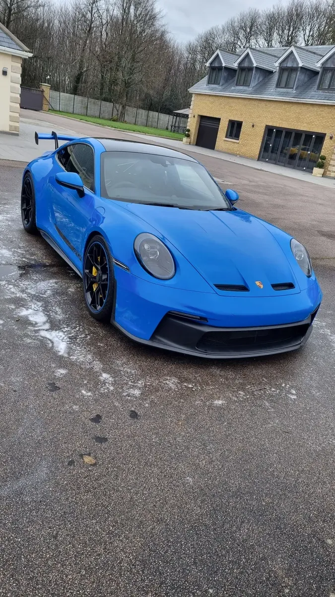Car protected with PPF showing stone chip resistance